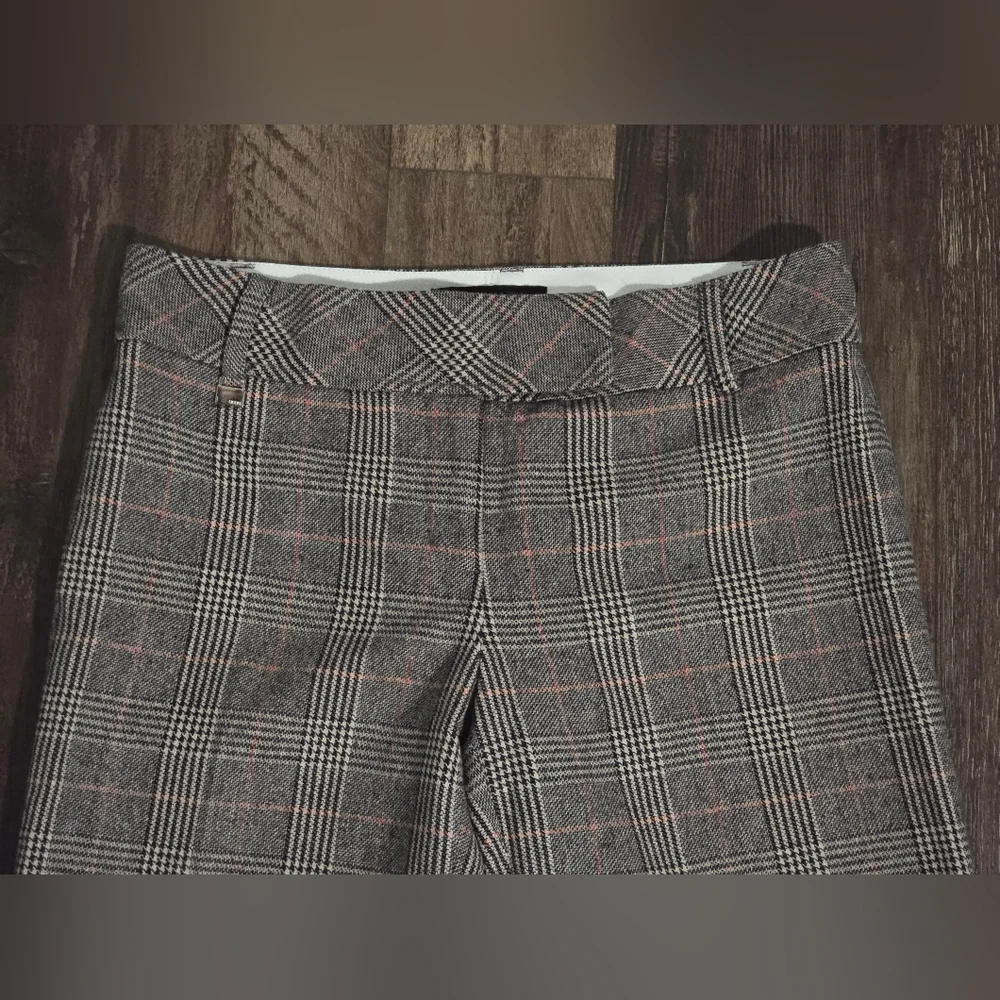 BCBG MaxAzria Houndstooth Patterned Pants - Picture 3 of 9